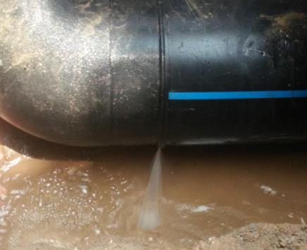 石拐楼顶渗水维修公司为大家分享下石拐卫生间漏水维修修补技术!