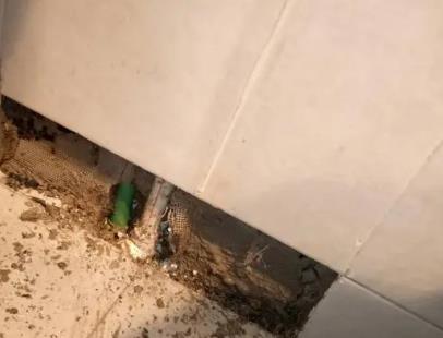 石拐楼顶漏水维修公司分享下修复水管漏水的几种小方法